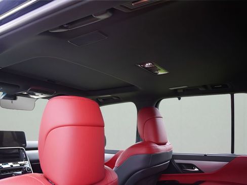 Used 2024 Lexus LX 600 F Sport image 21