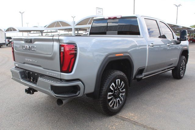 Used 2025 GMC Sierra 2500 Denali Ultimate AWD/4WD image 3