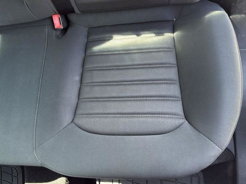 Used 2019 Ford Fusion SE FWD image 23