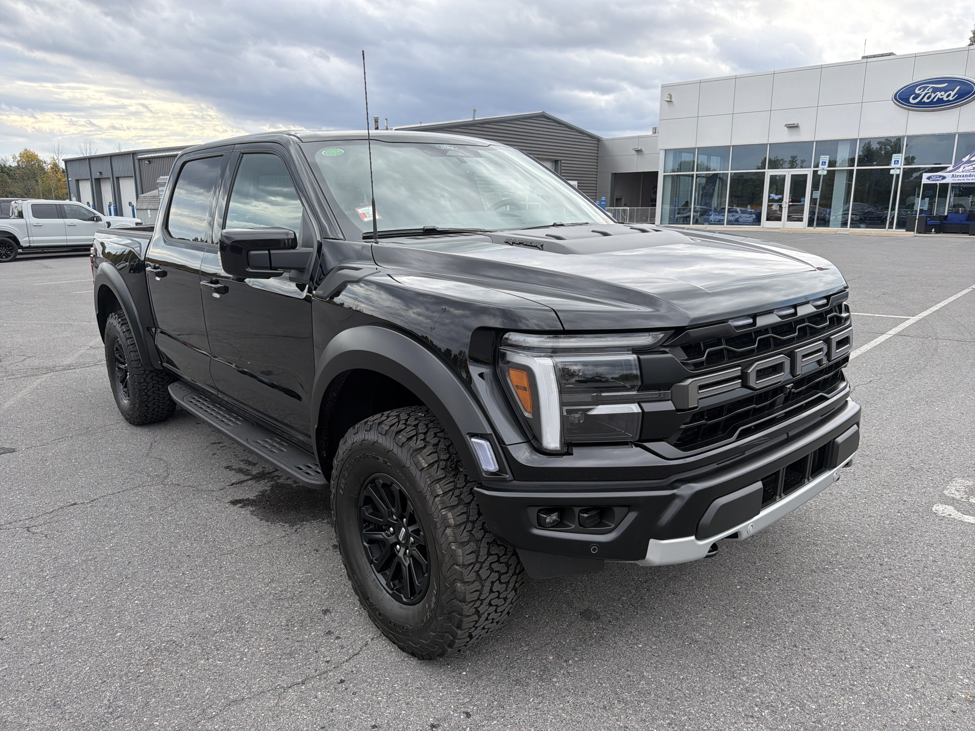 New 2026 Ford F150 Raptor AWD/4WD image 1