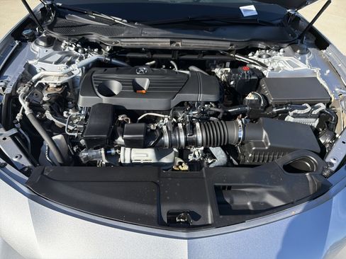 Certified 2025 Acura TLX w/ Technology Package image 34