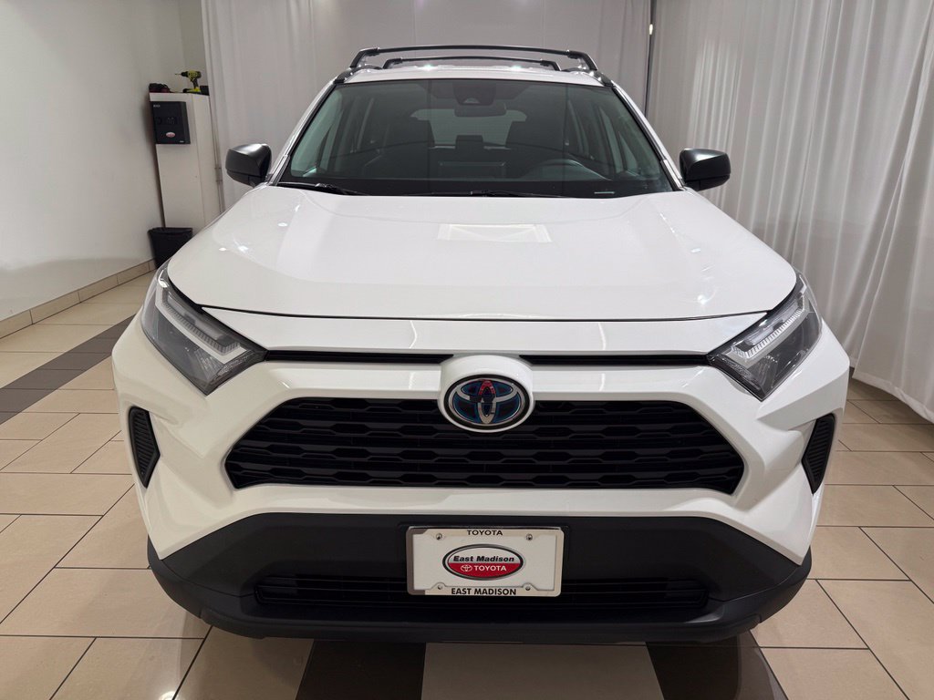 Certified 2024 Toyota RAV4 LE AWD/4WD image 8