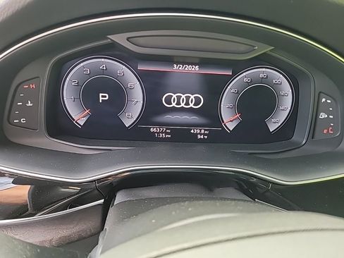 Used 2020 Audi Q8 Premium Plus w/ Premium Plus Package image 14