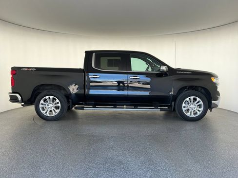 Used 2023 Chevrolet Silverado 1500 LTZ AWD/4WD image 2