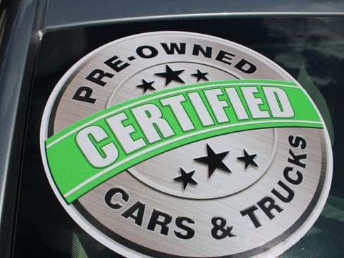 Used 2020 Ford Fusion SE image 11