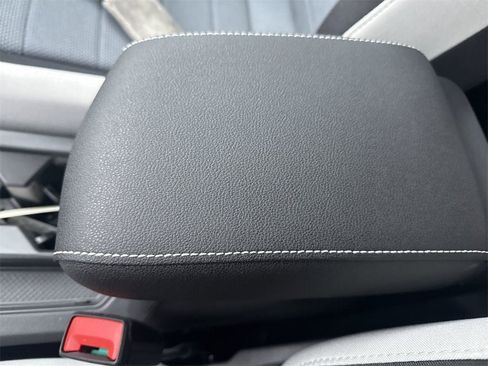 New 2026 Volkswagen Taos S image 33