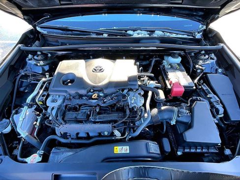 Used 2023 Toyota Camry SE image 10