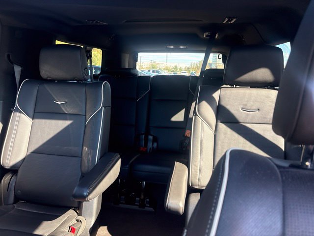 Used 2024 Cadillac Escalade ESV Premium Luxury w/ LPO, Floor Liner Package AWD/4WD image 4