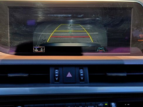 Used 2021 Lexus ES 350 w/ Premium Package FWD image 11