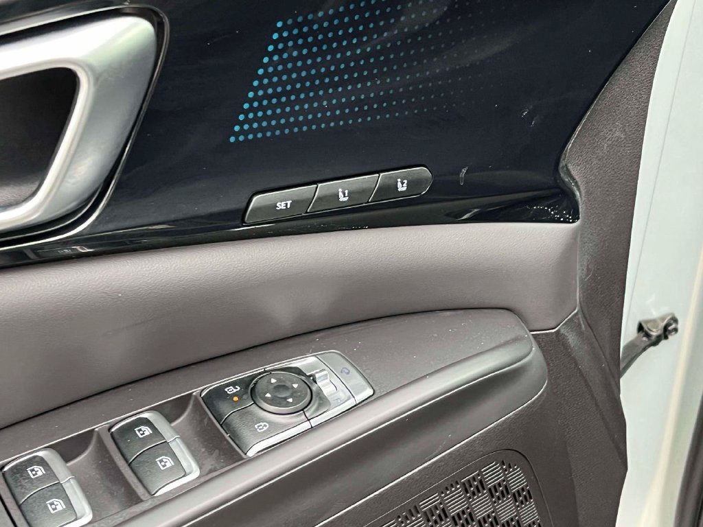 Certified 2026 Kia Carnival SX Prestige FWD image 16