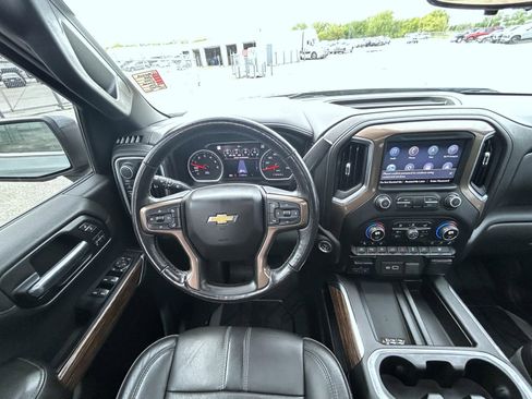 Certified 2019 Chevrolet Silverado 1500 High Country w/ High Country Premium Package AWD/4WD image 13