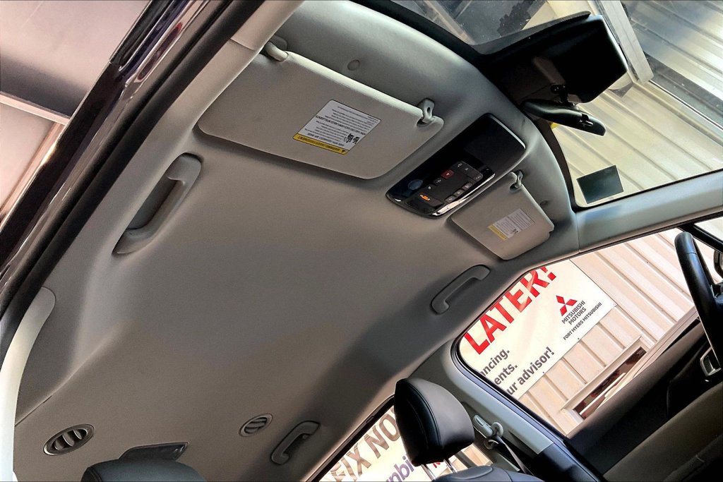 Used 2026 Kia Carnival FWD image 13