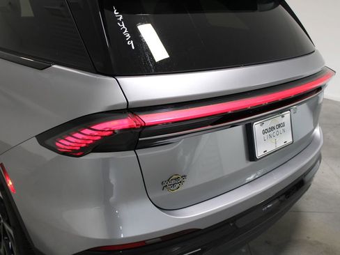 New 2026 Lincoln Nautilus Premier image 54