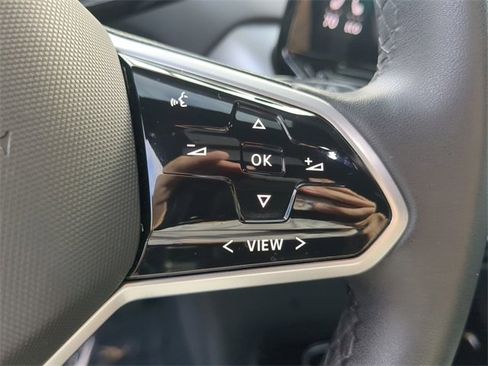 Certified 2023 Volkswagen ID.4 Pro image 28