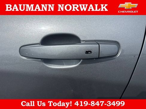 Used 2024 Chevrolet Equinox LS FWD image 11