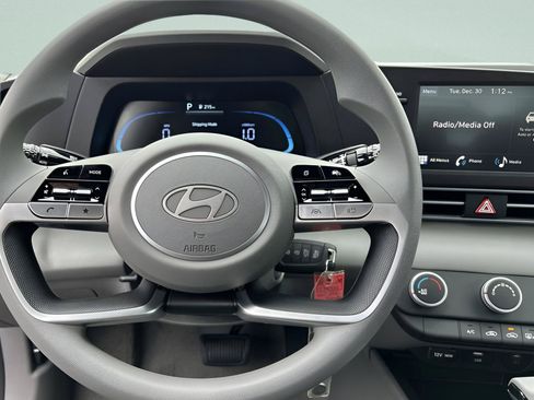 New 2026 Hyundai Elantra SEL Sport Premium FWD image 30