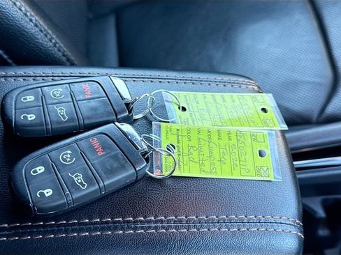 Used 2022 Jeep Compass Limited w/ (RED) Package image 39