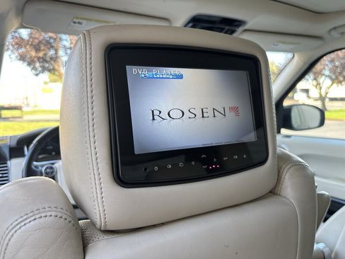 Used 2013 Land Rover Range Rover HSE AWD/4WD image 43