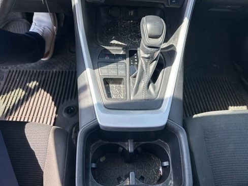 Used 2023 Toyota RAV4 LE image 9