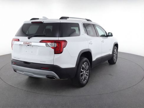 Used 2023 GMC Acadia SLT AWD/4WD image 9