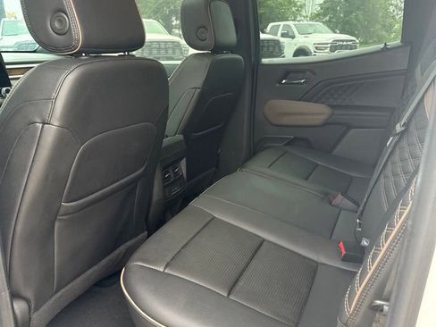 Used 2024 GMC Canyon Denali AWD/4WD image 12