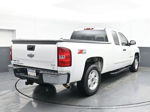 Used 2007 Chevrolet Silverado 1500 LT w/ 2LT Audio Package AWD/4WD image 14