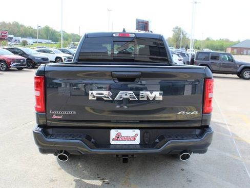 New 2026 RAM 1500 Laramie AWD/4WD image 4
