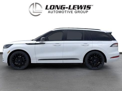 New 2026 Lincoln Aviator Reserve AWD/4WD image 3