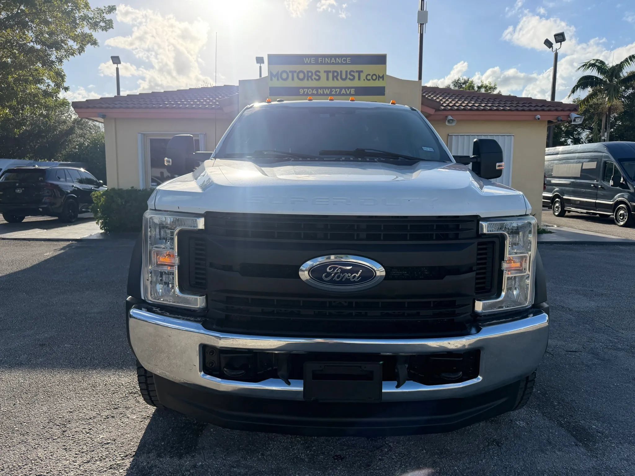 Used 2018 Ford F550 4x4 Crew Cab Super Duty image 8