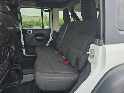 Used 2019 Jeep Wrangler Unlimited Rubicon AWD/4WD image 20
