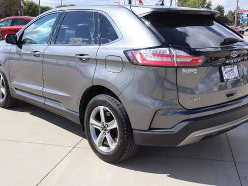 Used 2023 Ford Edge SEL w/ Convenience Package image 8