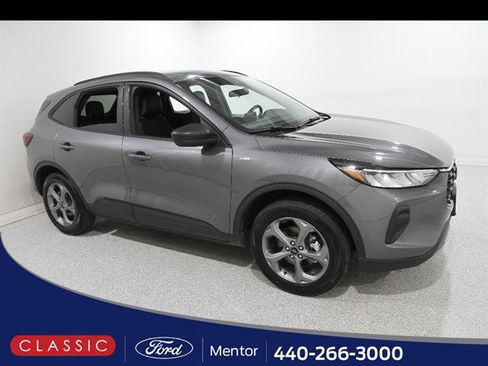 Certified 2025 Ford Escape ST-Line AWD/4WD image 1