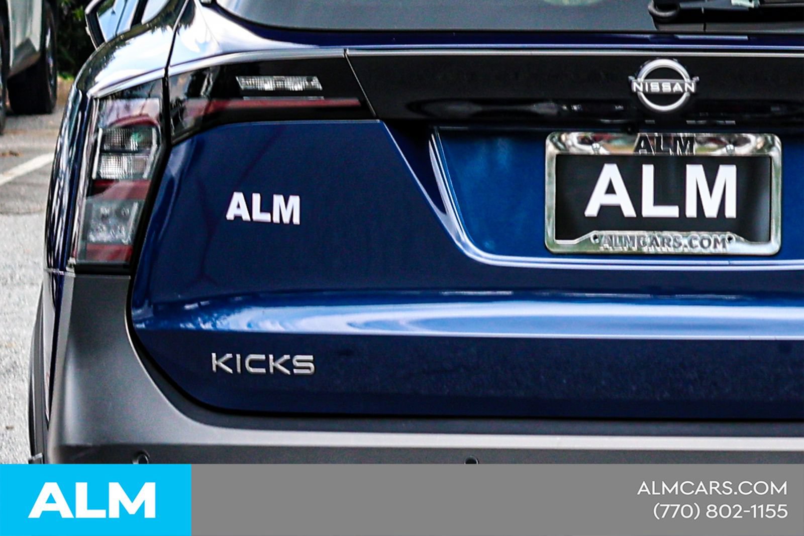 Used 2025 Nissan Kicks SR w/ SR Premium Package FWD image 13