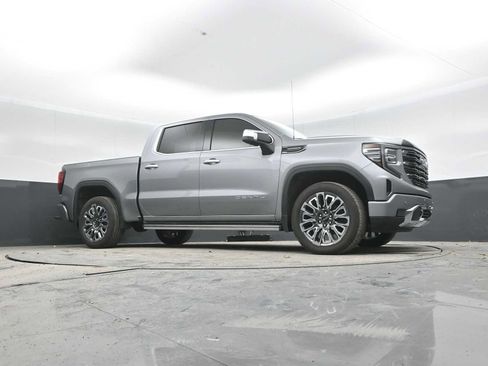 Used 2025 GMC Sierra 1500 Denali Ultimate image 28