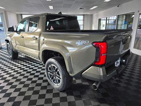 New 2026 Toyota Tacoma TRD Sport image 5