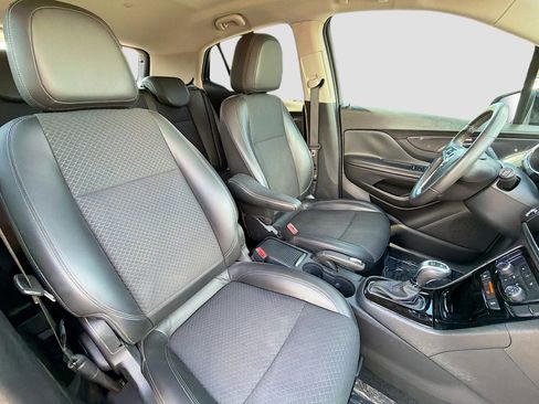 Used 2021 Buick Encore Preferred w/ Safety Package image 13