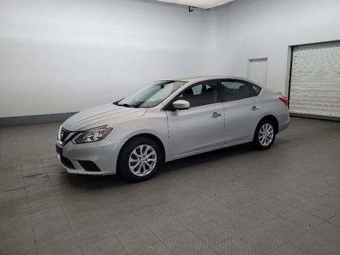 Used 2019 Nissan Sentra SV FWD image 2
