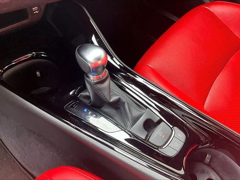 Used 2021 Toyota C-HR XLE image 18