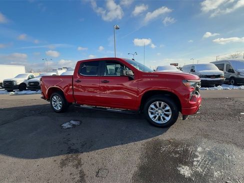 Used 2022 Chevrolet Silverado 1500 Custom image 9
