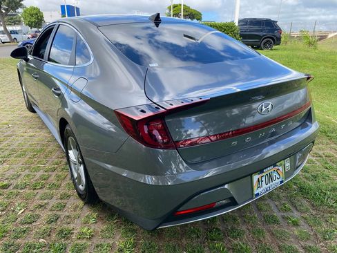 Certified 2022 Hyundai Sonata SE w/ Cargo Package image 5