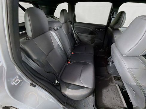 Used 2025 Subaru Forester Touring AWD/4WD image 28