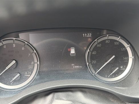 Used 2020 Toyota Highlander XLE image 9