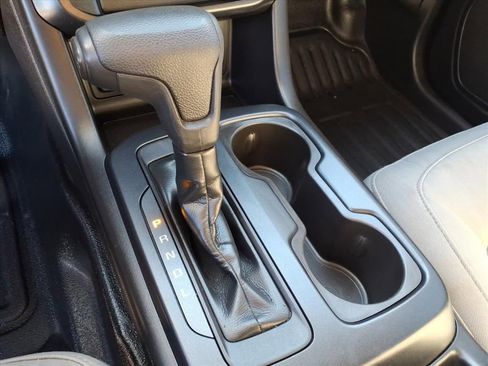 Used 2018 Chevrolet Colorado W/T image 8