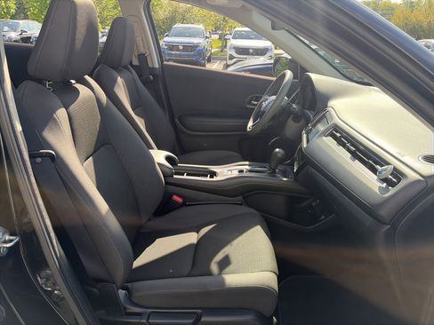 Used 2021 Honda HR-V EX image 29