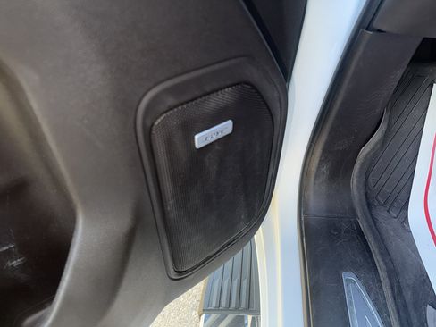 Used 2021 GMC Sierra 1500 SLT w/ SLT Premium Plus Package image 12