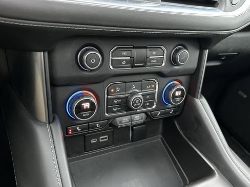 Used 2022 Chevrolet Tahoe Z71 w/ Z71 Off-Road Package image 23