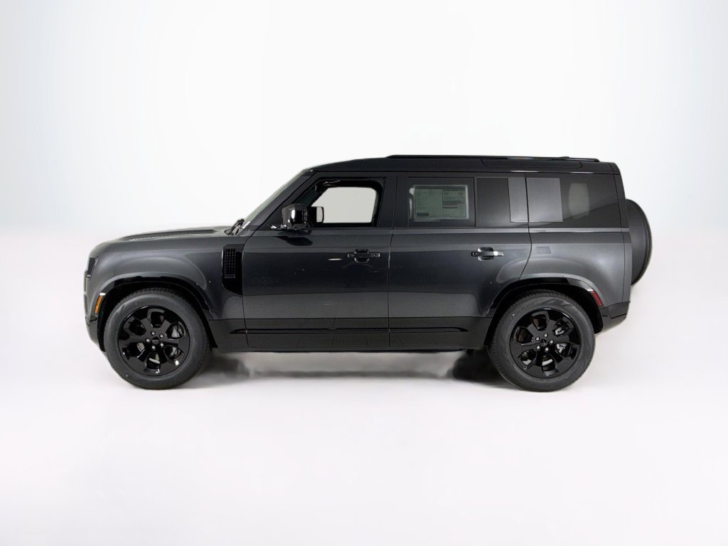 Used 2026 Land Rover Defender 110 X-Dynamic SE AWD/4WD image 2