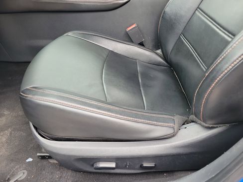 Used 2021 Nissan Sentra SR w/ SR Premium Package FWD image 5