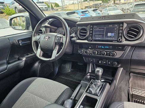 Used 2021 Toyota Tacoma TRD Off-Road AWD/4WD image 12