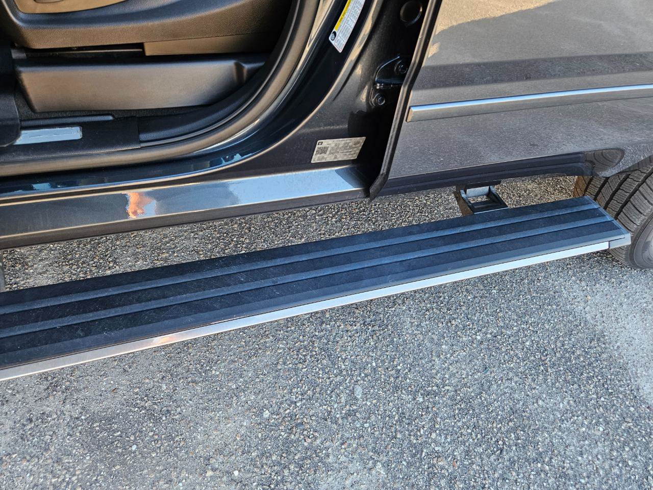 Used 2019 Chevrolet Tahoe Premier w/ Premier Plus Edition AWD/4WD image 24